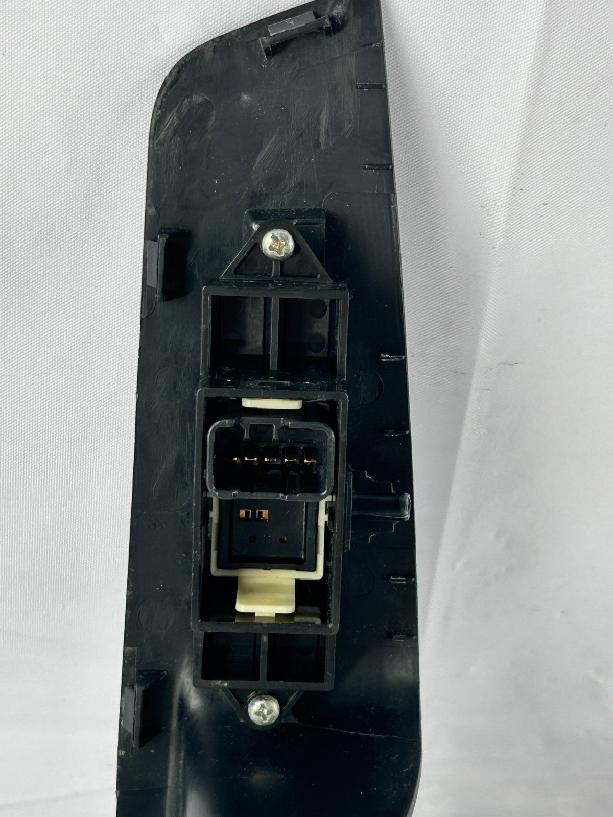 2007-2013 Mitsubishi Outlander Rear Left Window Switch Trim Bezel OEM MR587944