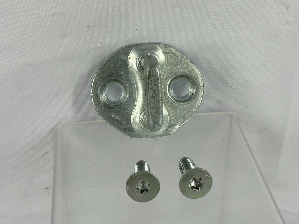 05-25 Mitsubishi Outlander Door Lock Catch Striker Plate w/ Screws OEM MN127079
