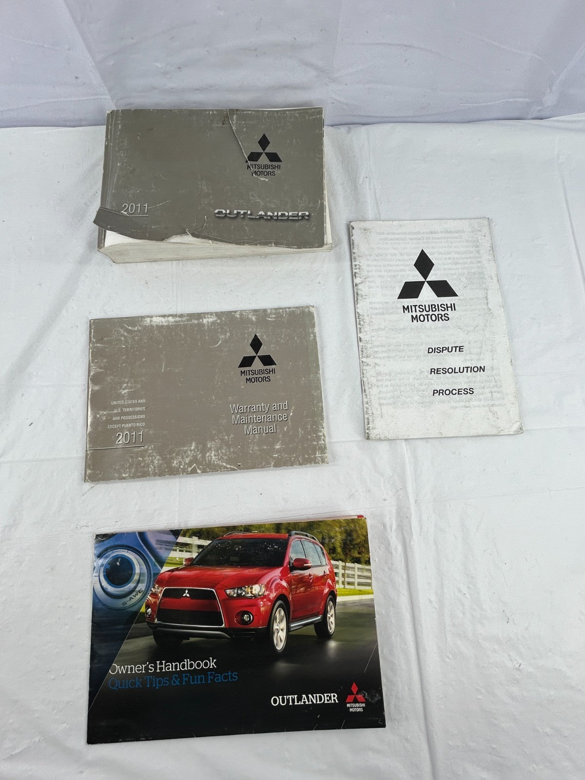 2011 Mitsubishi Outlander Owners Manual Guide Book Set OEM