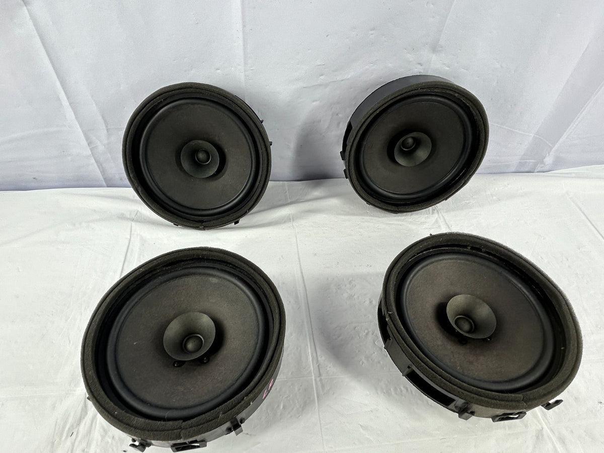 07-13 Mitsubishi Outlander Front Rear Door Audio Speakers Set of 4 OEM 8720A017