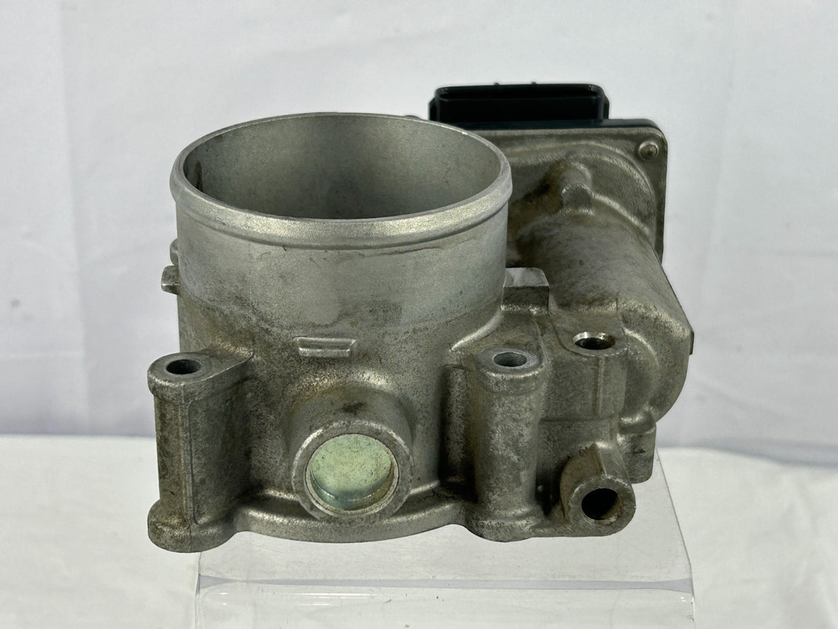 2010-2012 Subaru Outback Engine Throttle Body Valve Assembly OEM 16112AA350