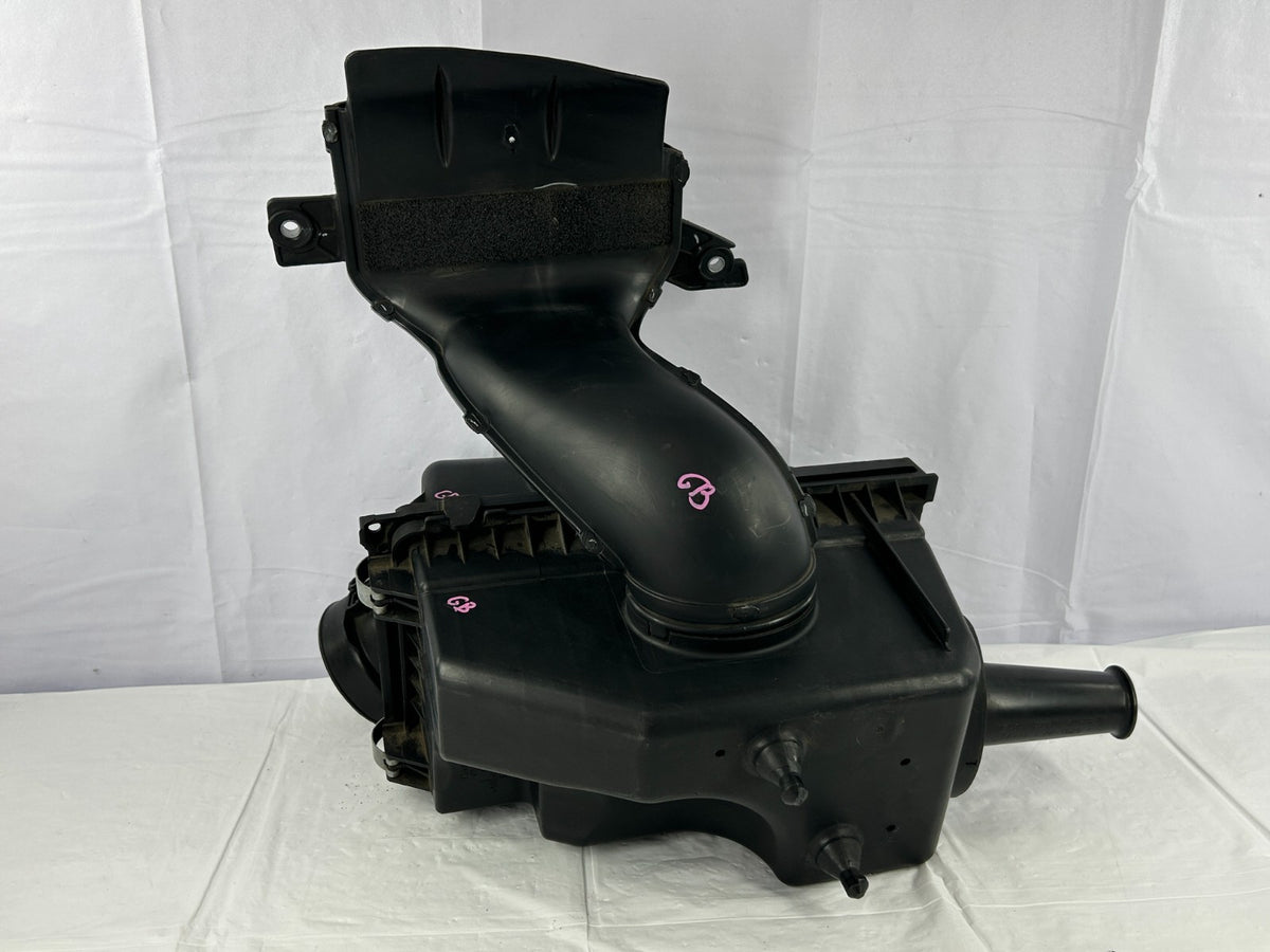2007-2015 Mazda CX-9 Engine Air Cleaner Filter Housing Box Assy OEM CY01-13-300G