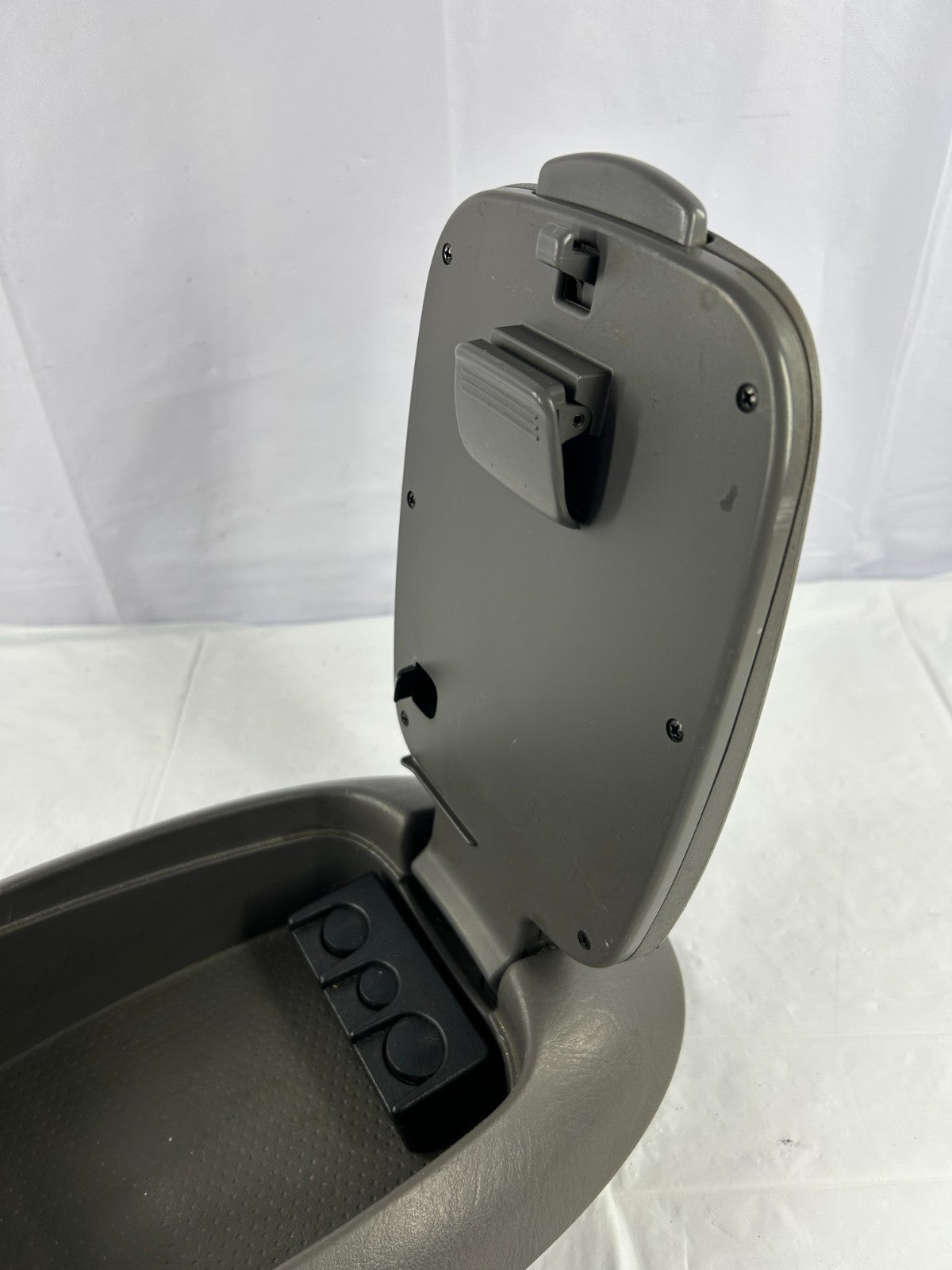 2001-2007 Toyota Sequoia Center Console Lid Armrest Gray OEM 58905-0C020-B0