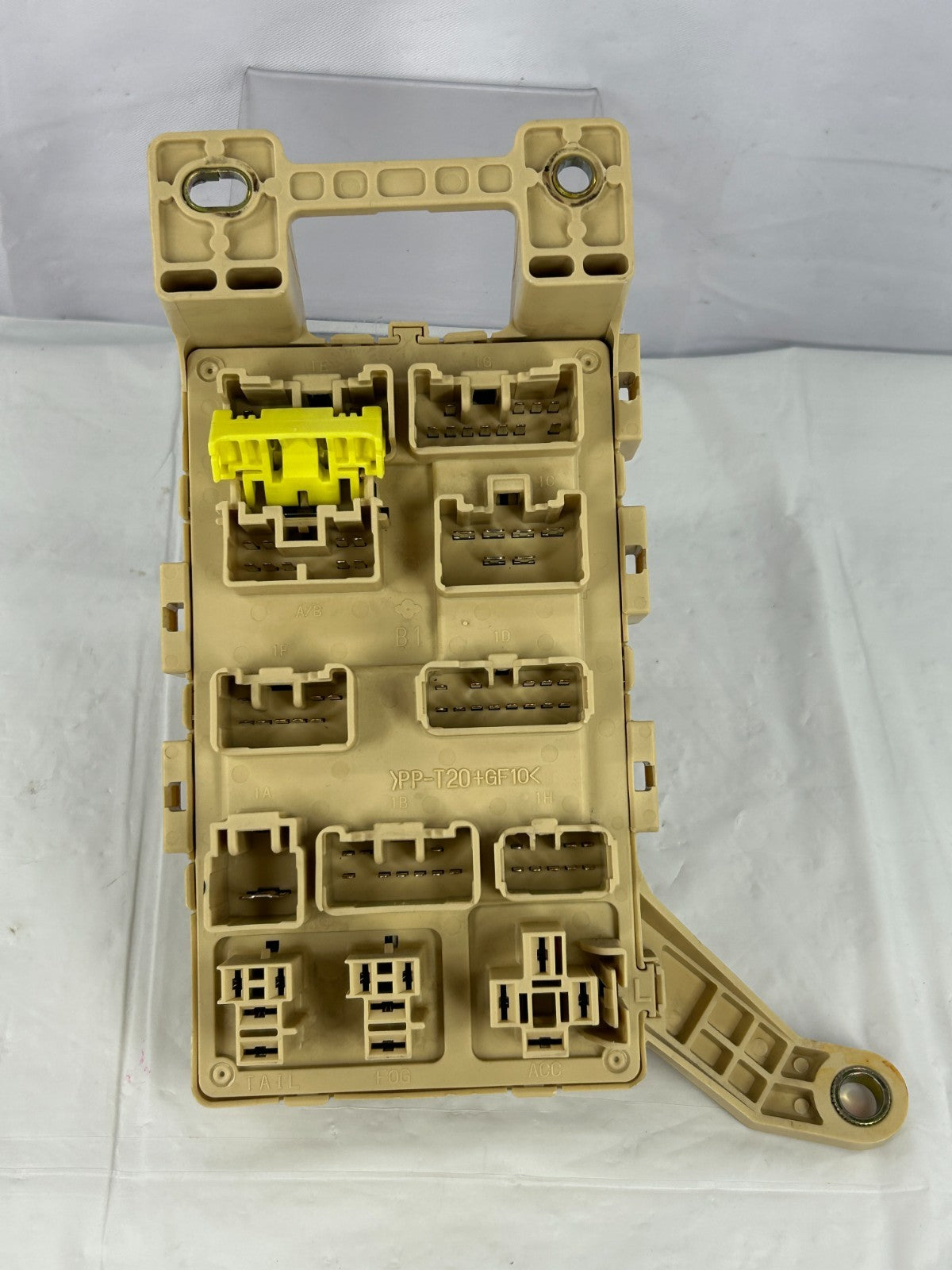 2000-2003 Lexus RX300 Interior Cabin Fuse Box Junction Module OEM 82730-48022