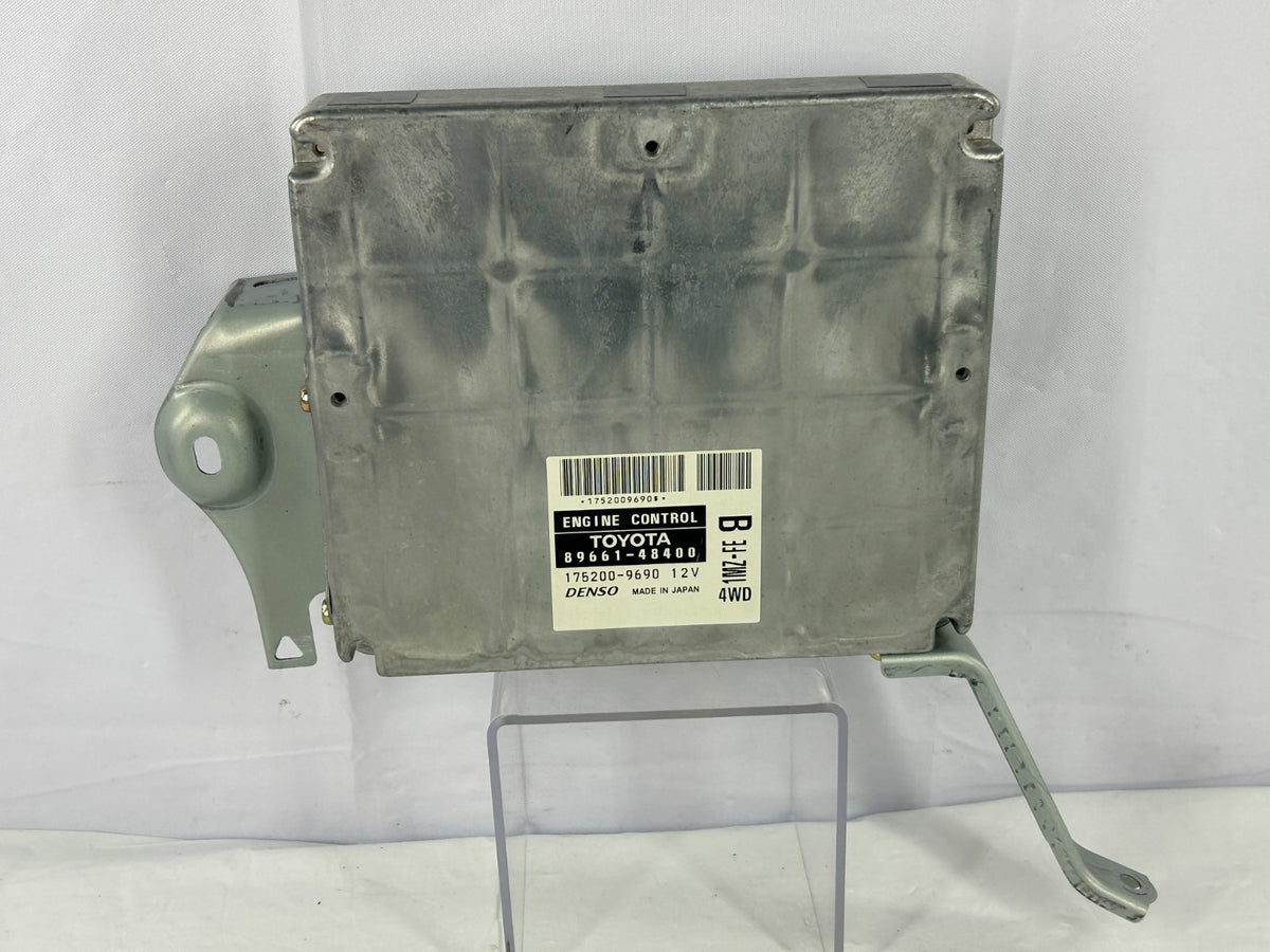 2002-2003 Lexus RX300 ECU ECM Engine Computer Control Module OEM 89661-48400
