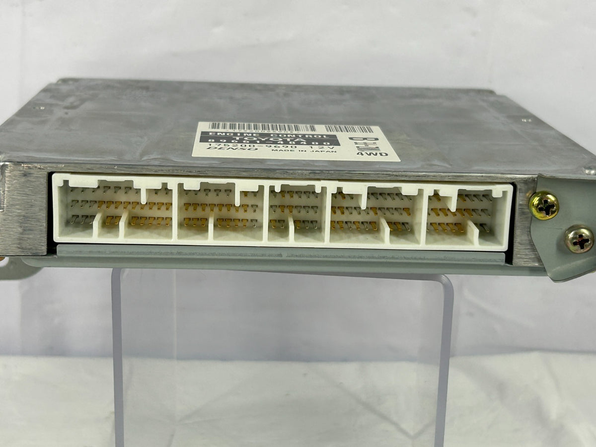 2002-2003 Lexus RX300 ECU ECM Engine Computer Control Module OEM 89661-48400