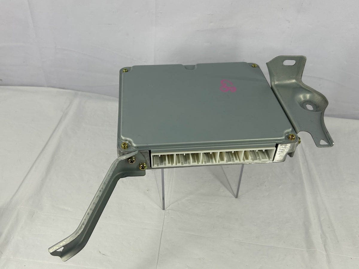 2002-2003 Lexus RX300 ECU ECM Engine Computer Control Module OEM 89661-48400