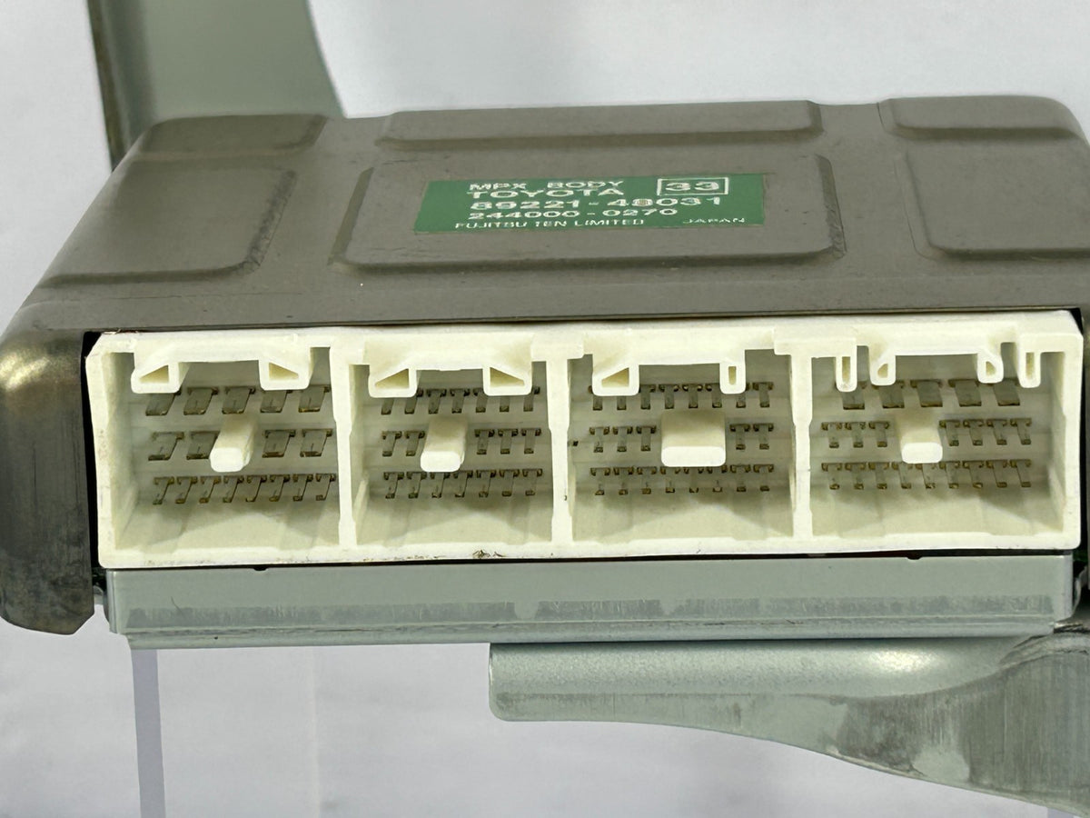 2002-2003 Lexus RX300 Multiplex Network Body Control Module Unit OEM 89221-48031