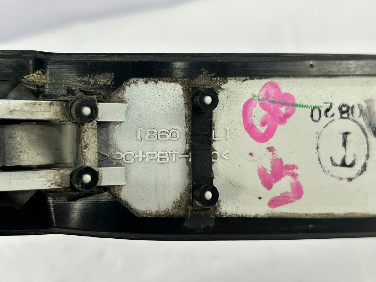 2000-2003 Lexus RX300 Front Left Driver Door Exterior Handle OEM 69220-48030-A0