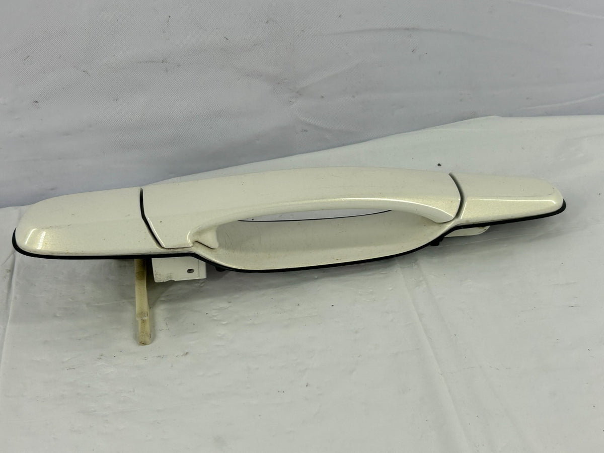 2000-2003 Lexus RX300 Rear Right Door Exterior Handle White OEM 69230-48020-A0