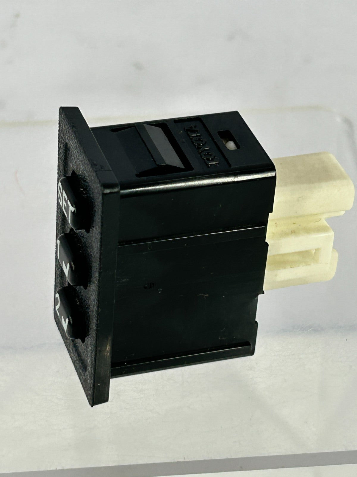 1999-2003 Lexus RX300 Driver Seat Position Memory Switch Button OEM 84927-48010