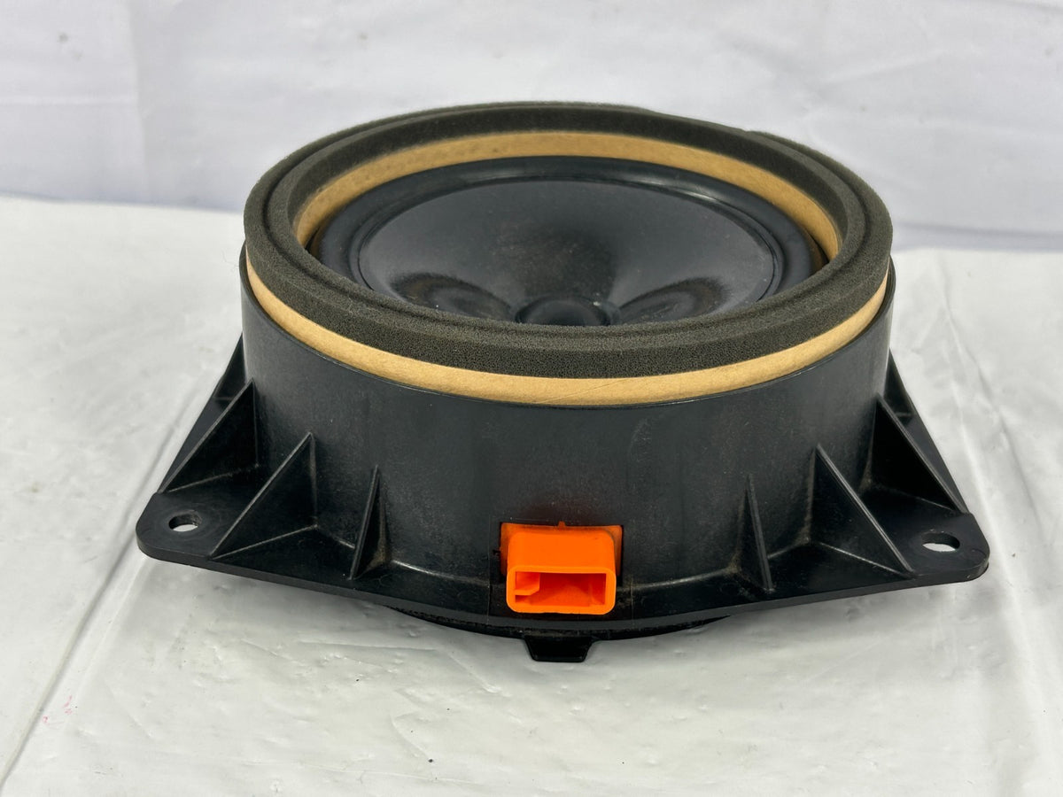 1999-2003 Lexus RX300 Rear Right Passenger Side Door Speaker OEM 86160-48050