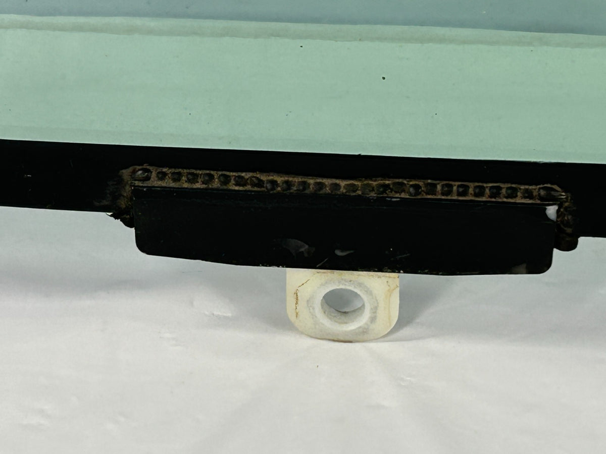2000-2003 Lexus RX300 Front Left Driver Door Window Glass OEM 68102-48030
