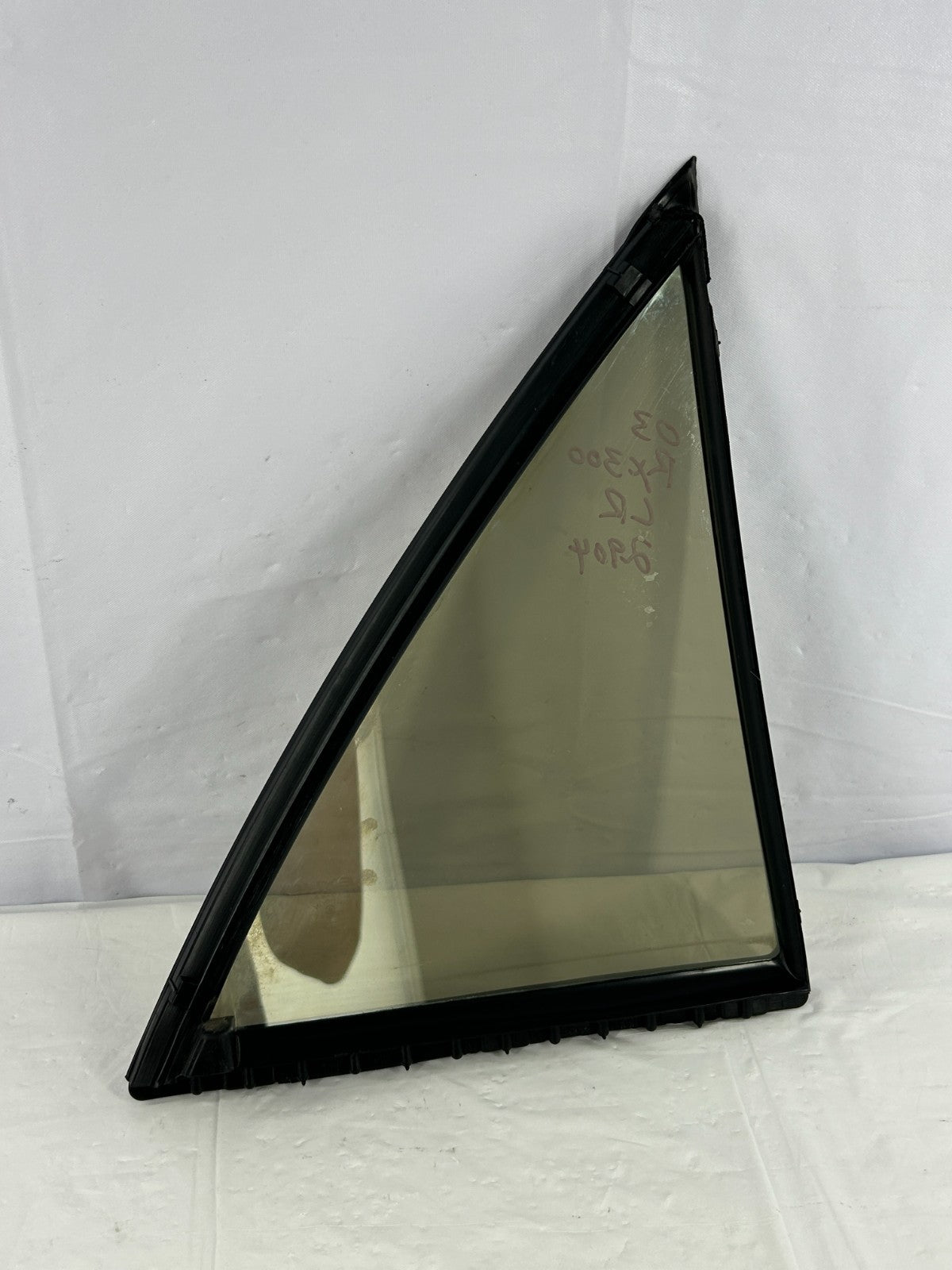 2000-2003 Lexus RX300 Rear Left Door Quarter Window Vent Glass OEM 68124-48040