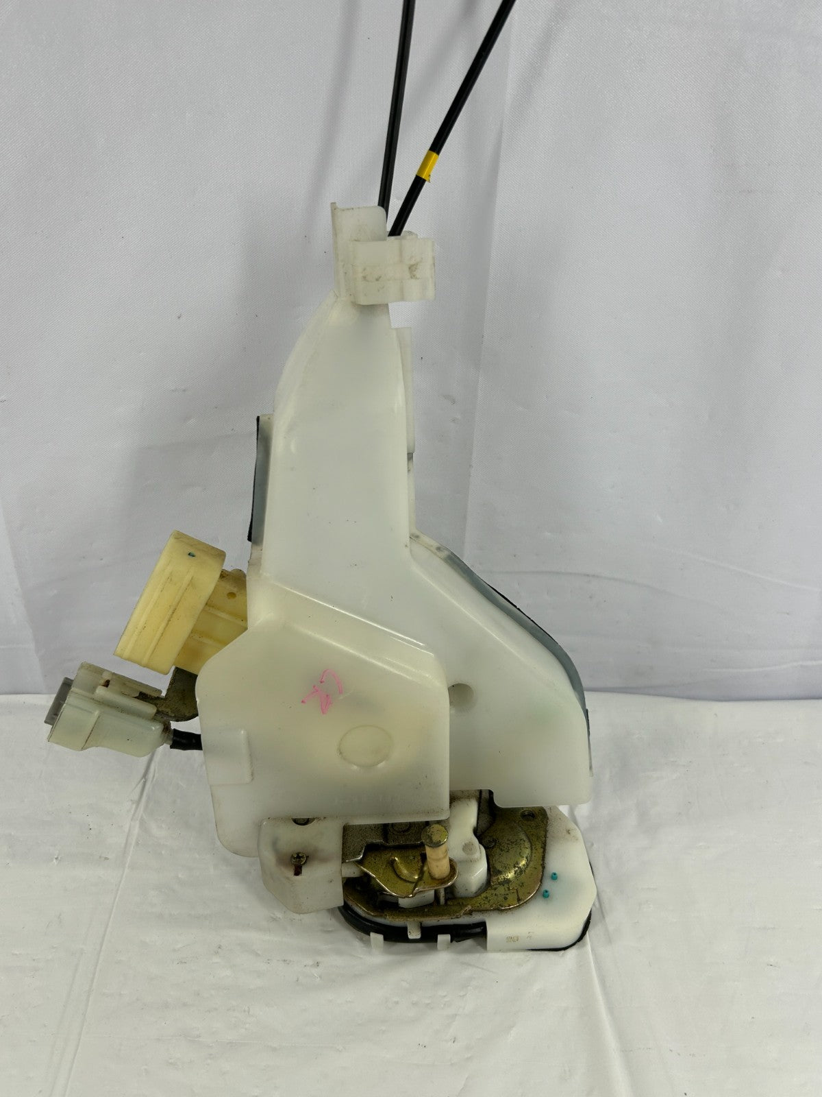 1999-2003 Lexus RX300 Rear Left Side Door Lock Latch Actuator OEM 69060-48010