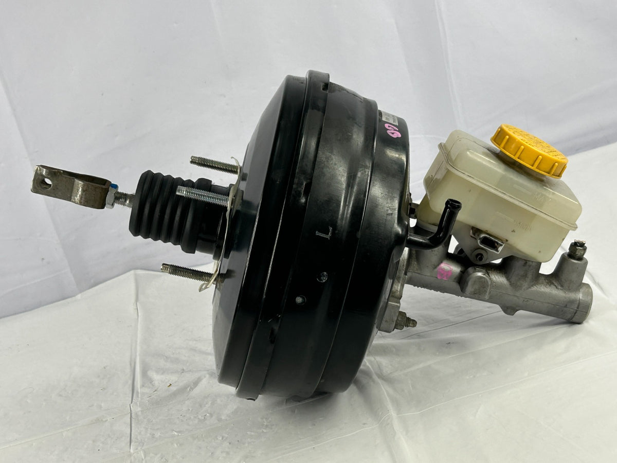 2008-2011 Subaru Impreza 2.5L Power Brake Booster Master Cylinder OEM 26402FG010