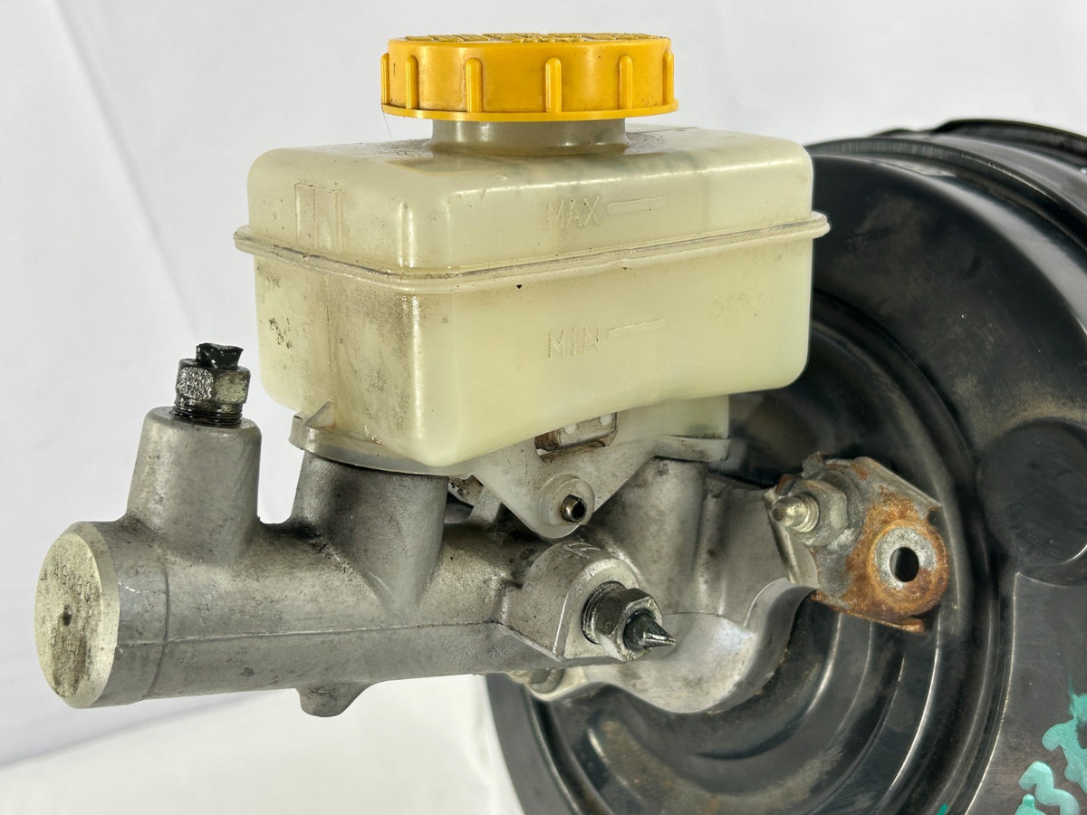 2008-2011 Subaru Impreza 2.5L Power Brake Booster Master Cylinder OEM 26402FG010