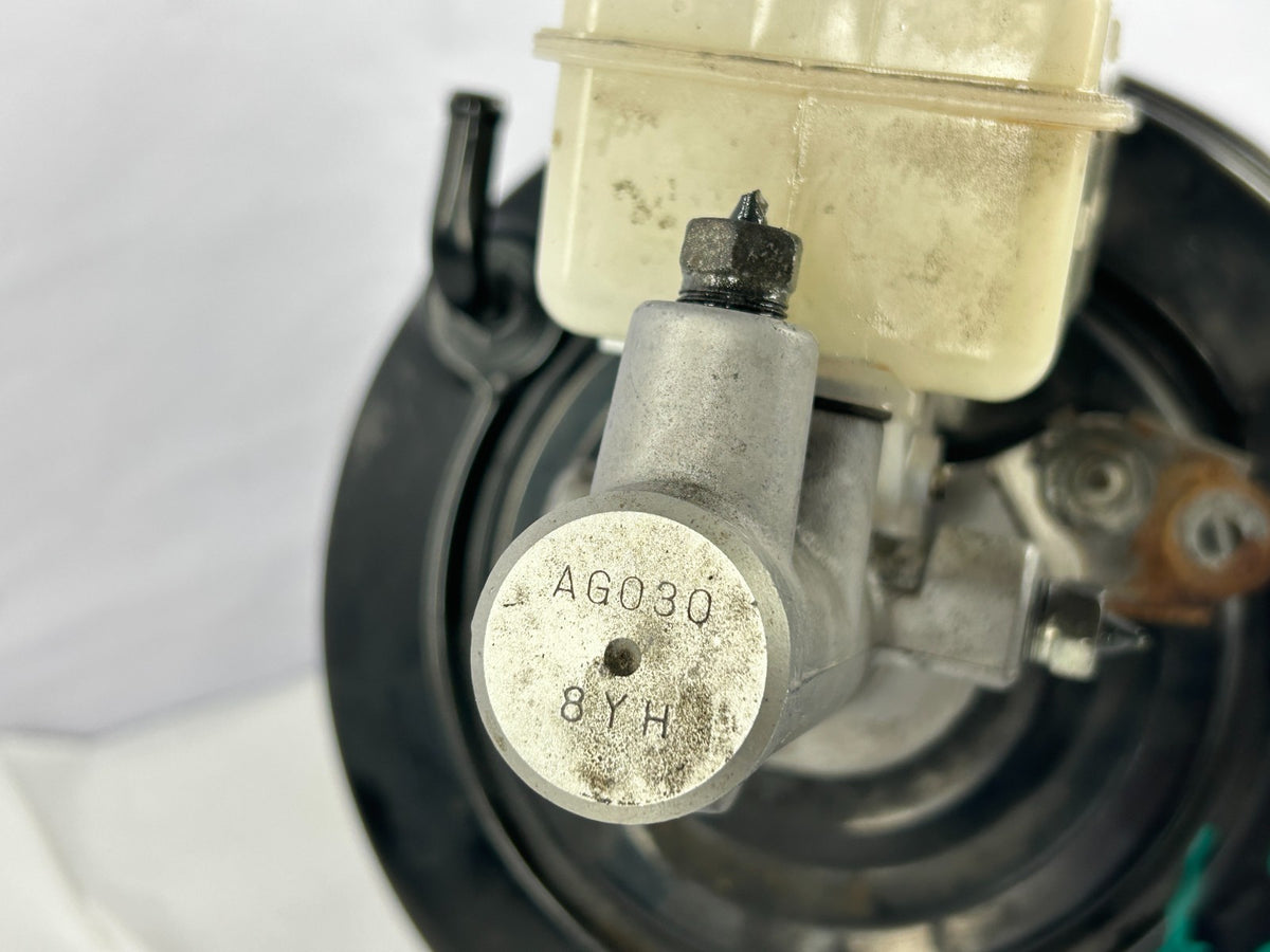 2008-2011 Subaru Impreza 2.5L Power Brake Booster Master Cylinder OEM 26402FG010