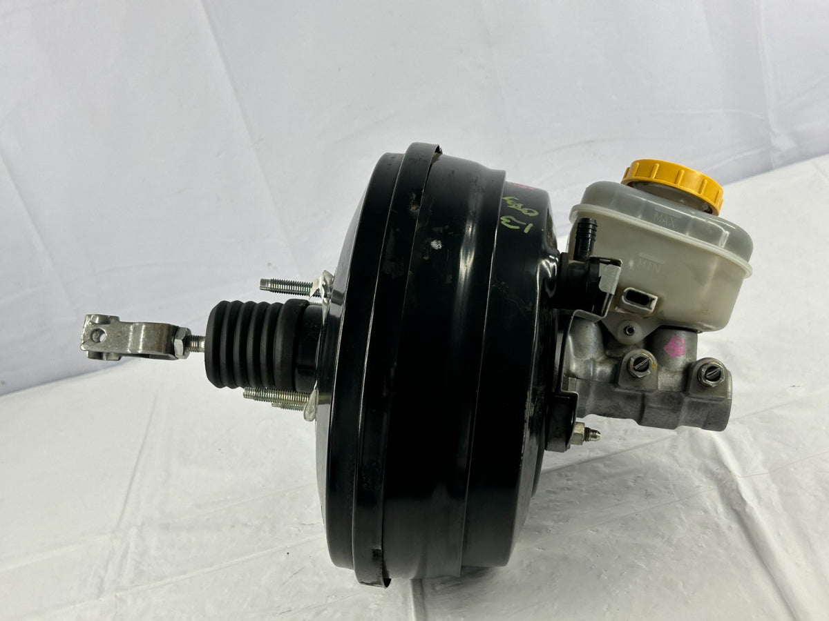 2010-2014 Subaru Outback 2.5L Power Brake Booster Master Cylinder OEM 26402AJ01A