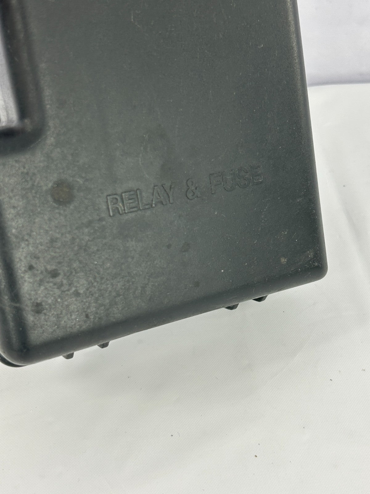 1999-2003 Lexus RX300 Under Hood Fuse Relay Box Top Cover Lid OEM 82672-48010