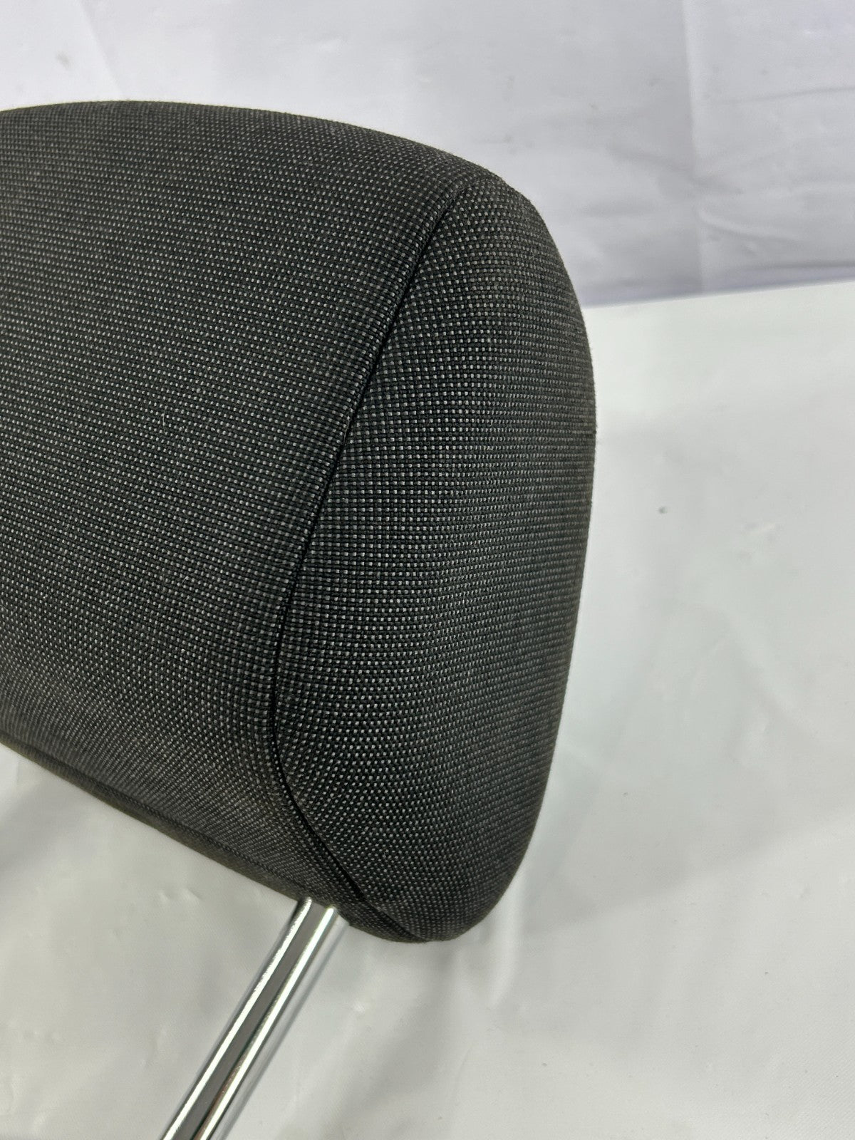 14-18 Ford Transit Connect Front Right Seat Headrest Black OEM DT1Z-17611A08-MA