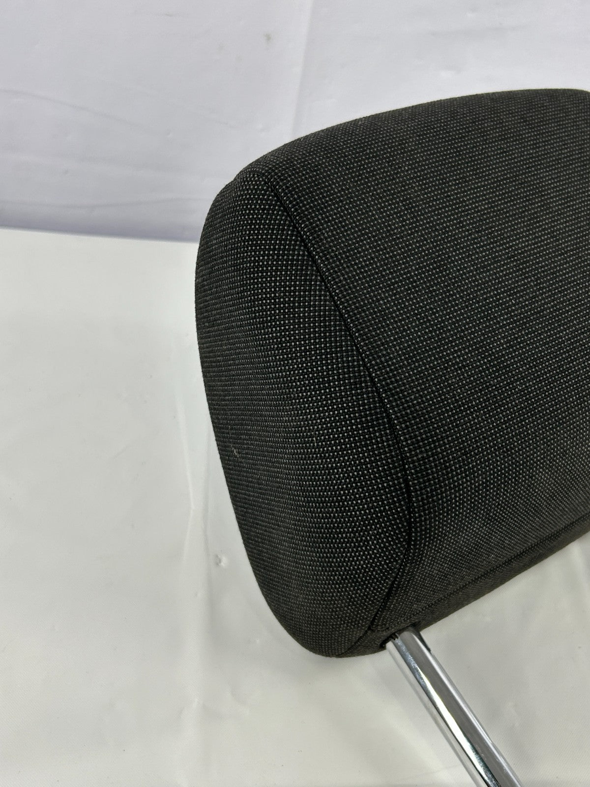 14-18 Ford Transit Connect Front Right Seat Headrest Black OEM DT1Z-17611A08-MA