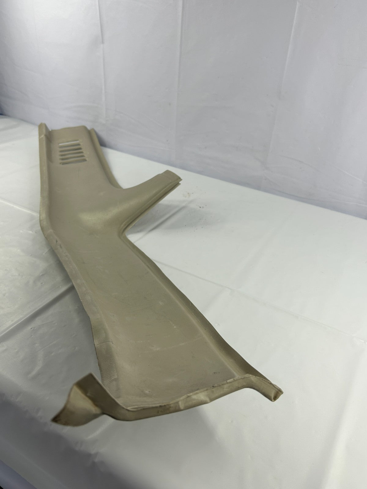 1981-1990 Toyota Land Cruiser Rear Left D Pillar Trim Cover Beige OEM 6247290A00