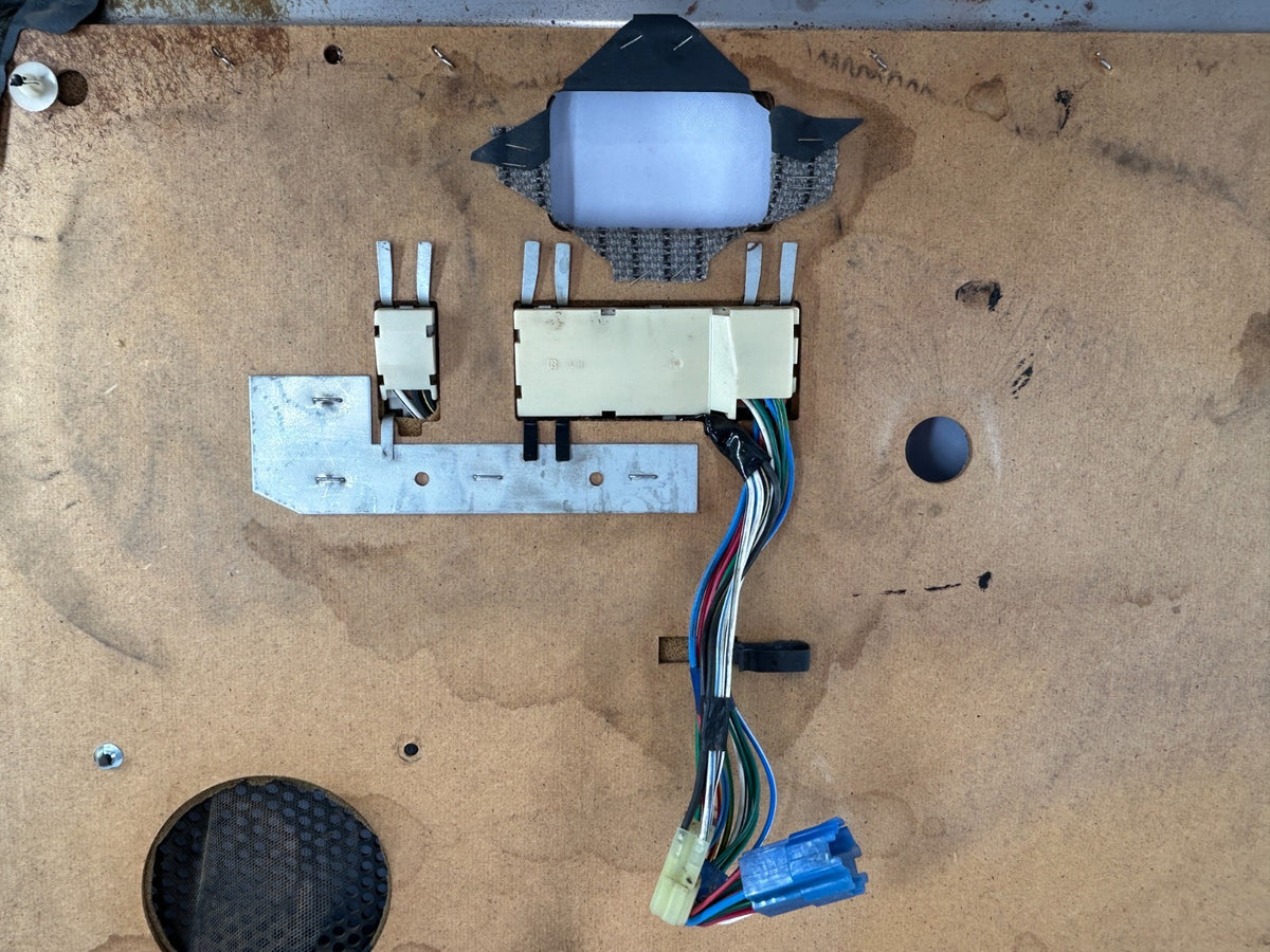 1988-1990 Toyota Land Cruiser Front Left Door Panel Card Gray OEM 67620-90G07-03