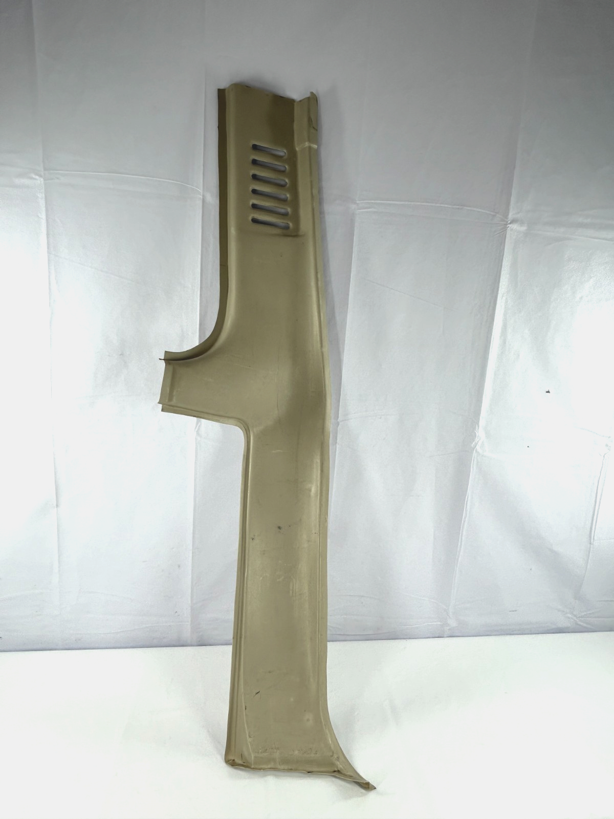 81-90 Toyota Land Cruiser Rear Right D Pillar Trim Cover Beige OEM 62471-90A00