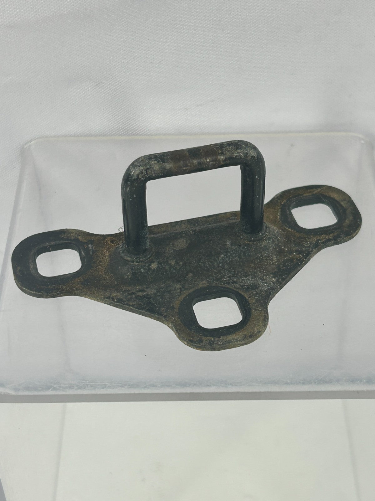 1989 Toyota Land Cruiser Rear 2nd Row Seat Bench Lower Latch Striker OEM