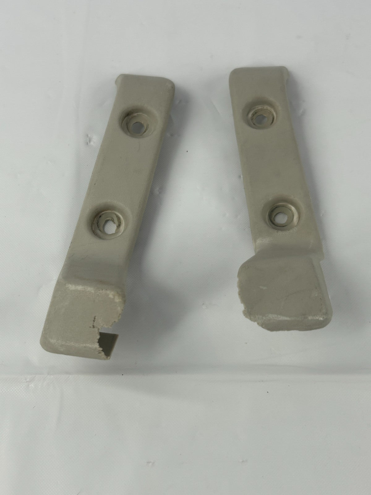 1981-1990 Toyota Land Cruiser Rear Panel Headliner Hold D-pillar OEM 63392-90A00