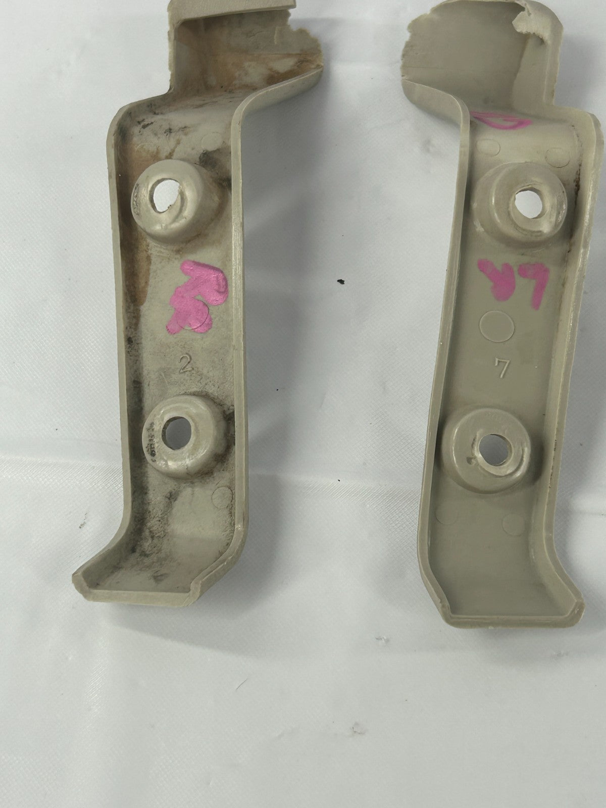 1981-1990 Toyota Land Cruiser Rear Panel Headliner Hold D-pillar OEM 63392-90A00