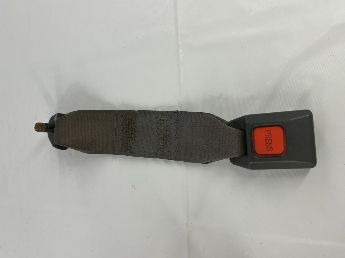 1988-1990 Toyota Land Cruiser Rear Left Side Seat Belt Buckle OEM 73380-90A20-03