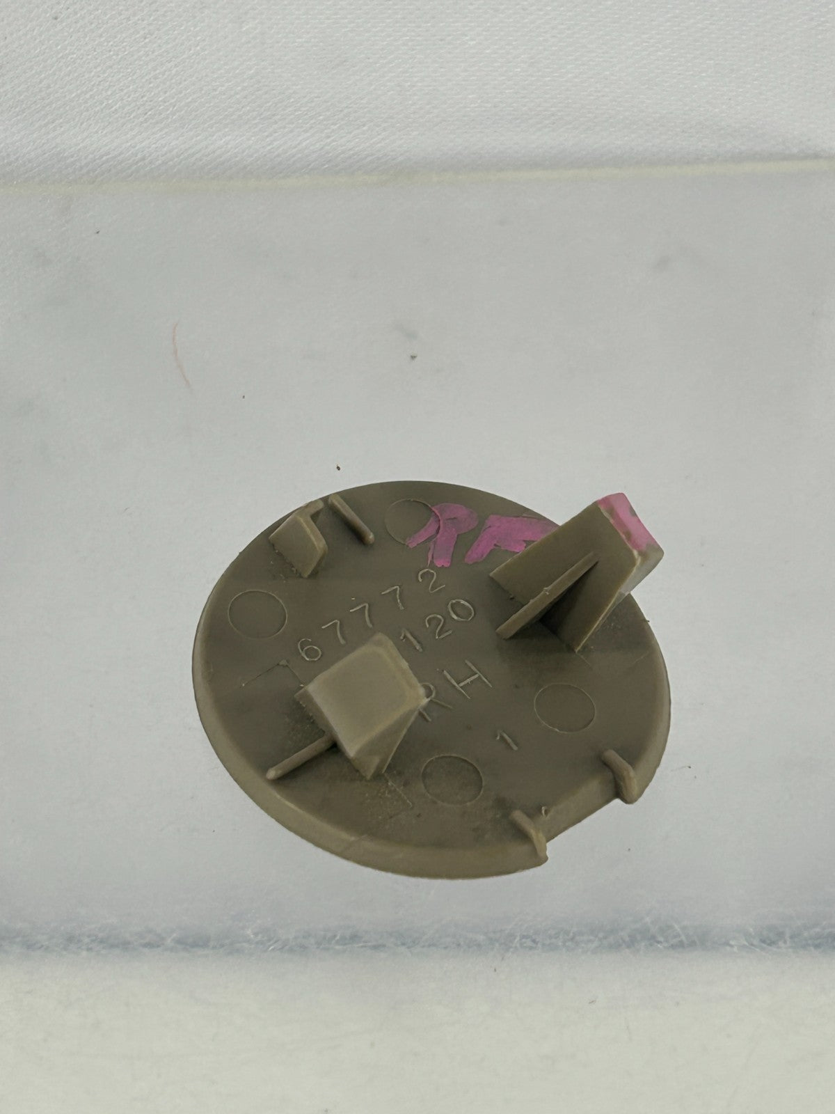 2004-2007 Toyota Sequoia Front Right Door Retainer Cap Trim OEM 67772-0C120-E1