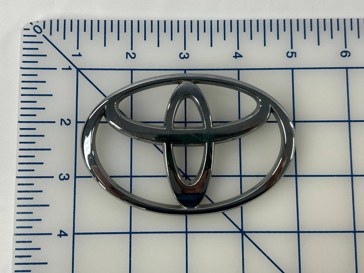 2004-2007 Toyota Sequoia Front Radiator Grille Emblem Badge Logo OEM 75311-0C020