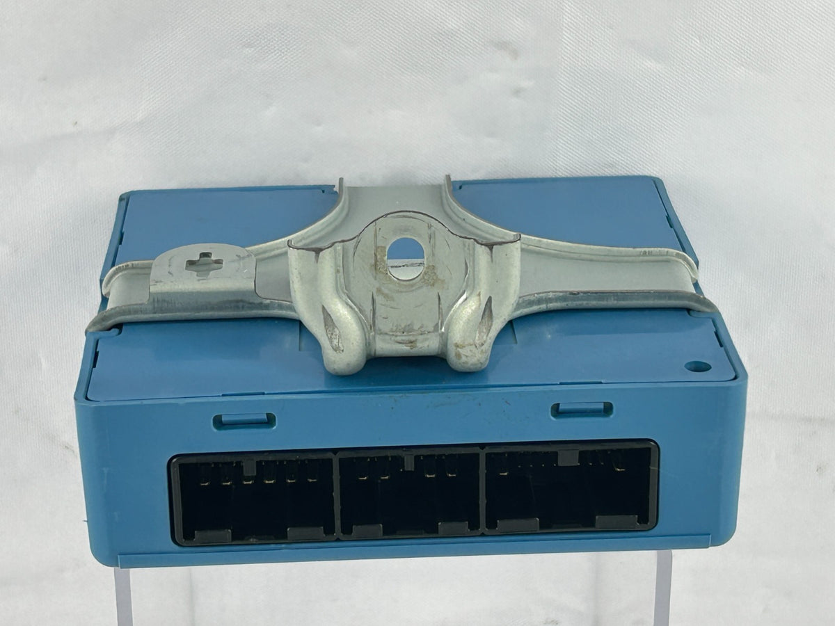 2005-2007 Toyota Sequoia Multiplex Network Body Control Module OEM 89221-0C082