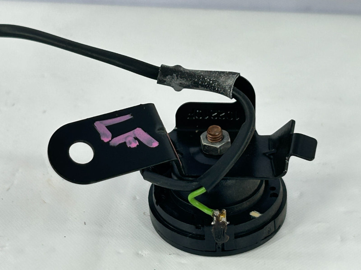 2001-2007 Toyota Sequoia Front Left Side Door Speaker Tweeter OEM 86160-AF050