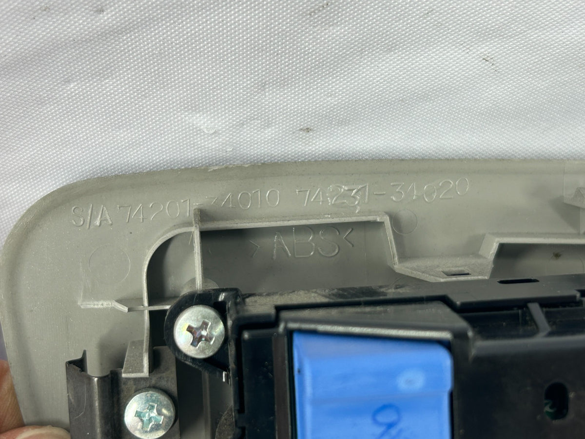 04-07 Toyota Sequoia Front Right Passenger Side Window Switch OEM 84030-0C031