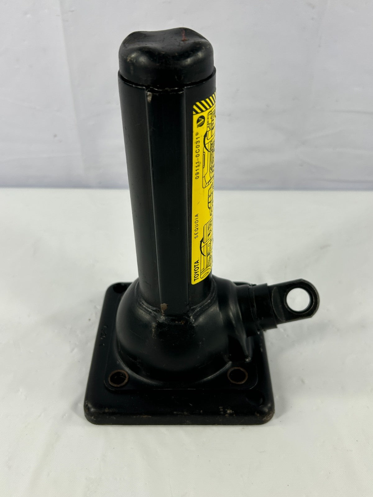 2001-2007 Toyota Sequoia Emergency Bottle Jack Tool OEM 09111-0C031