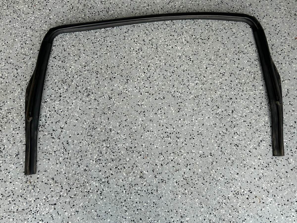 2001-2007 Toyota Sequoia Rear Liftgate Glass Run Channel Seal OEM 68275-0C010
