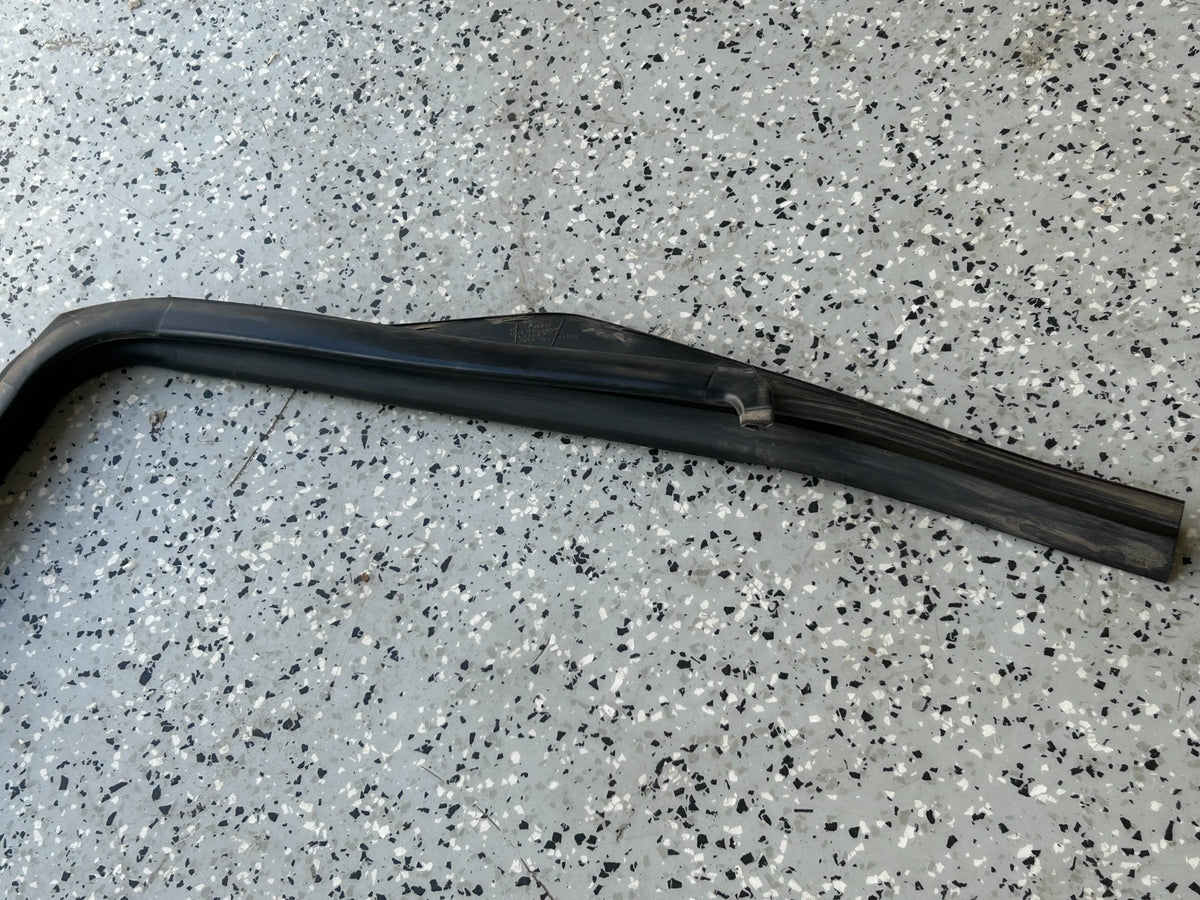 2001-2007 Toyota Sequoia Rear Liftgate Glass Run Channel Seal OEM 68275-0C010