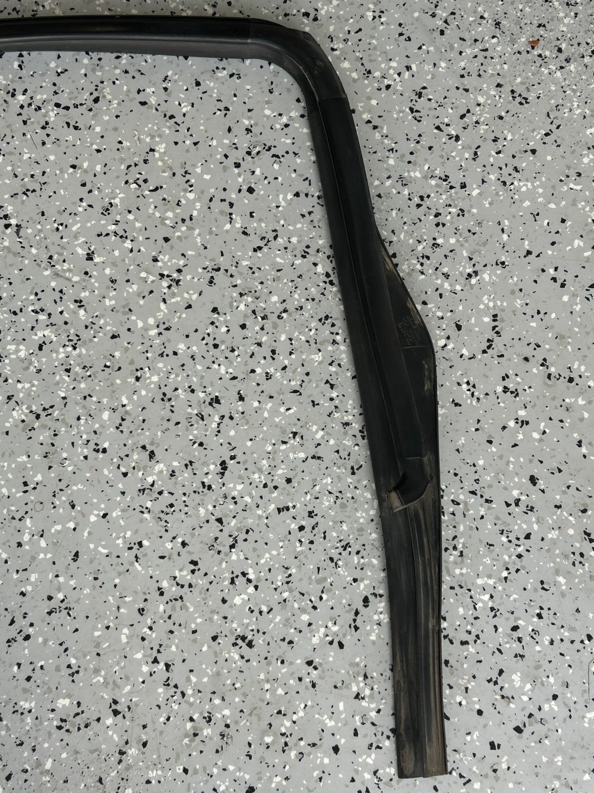 2001-2007 Toyota Sequoia Rear Liftgate Glass Run Channel Seal OEM 68275-0C010