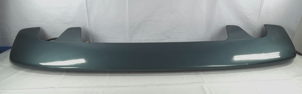 01-07 Toyota Sequoia Rear Roof Spoiler Wing w/ 3rd Brake Light OEM 76871-0C901