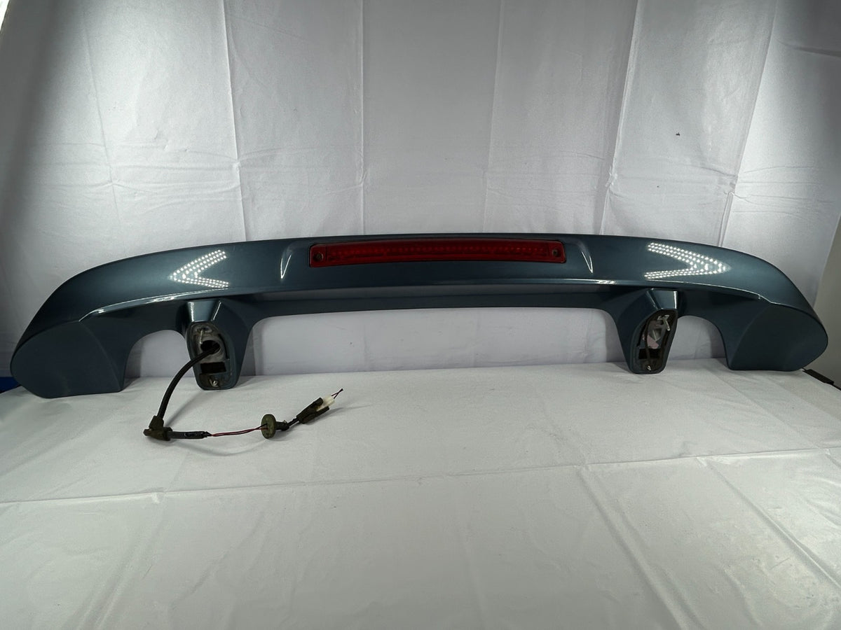 01-07 Toyota Sequoia Rear Roof Spoiler Wing w/ 3rd Brake Light OEM 76871-0C901