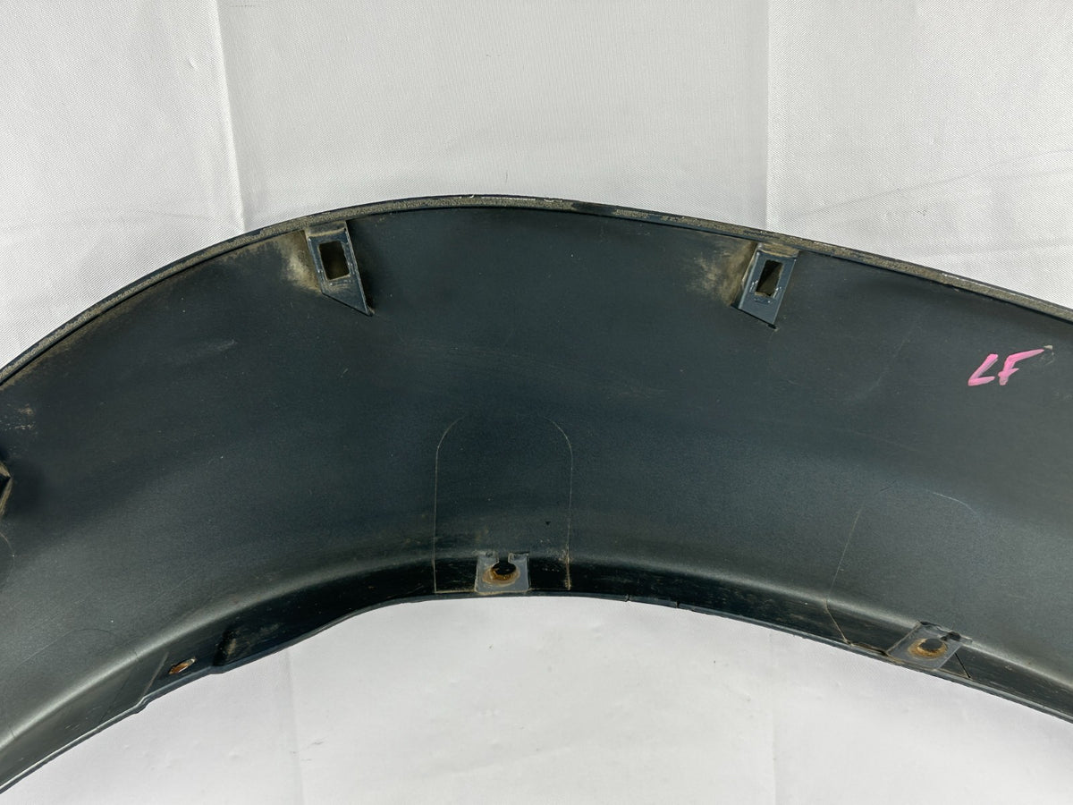 01-07 Toyota Sequoia Front Left Driver Side Fender Flare Molding OEM 75602-0C010