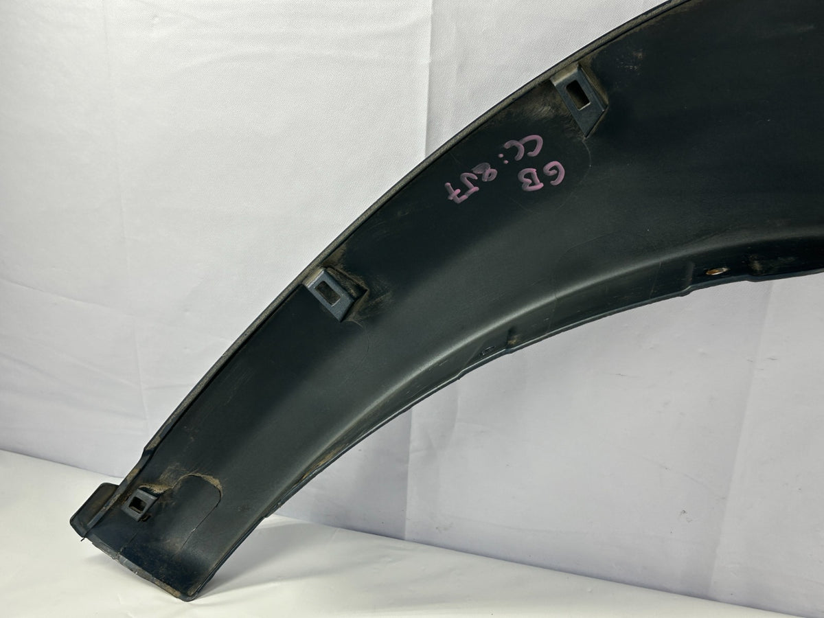 01-07 Toyota Sequoia Front Left Driver Side Fender Flare Molding OEM 75602-0C010
