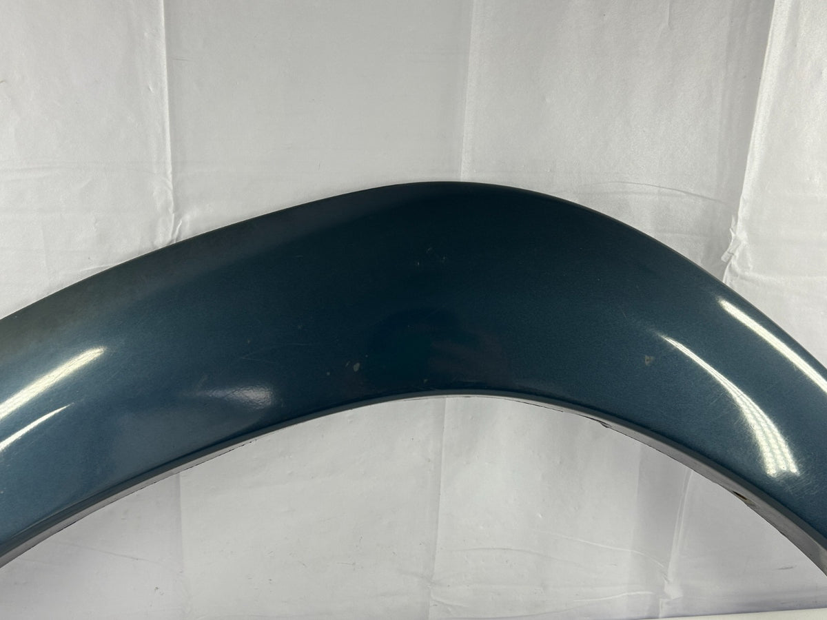 01-07 Toyota Sequoia Front Left Driver Side Fender Flare Molding OEM 75602-0C010