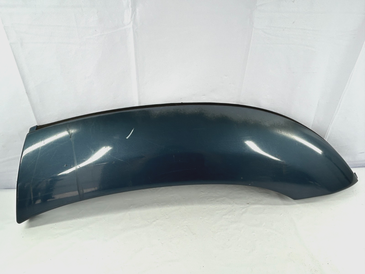 04-07 Toyota Sequoia Rear Left Driver Side QUARTER PANEL Molding OEM 75654-0C901