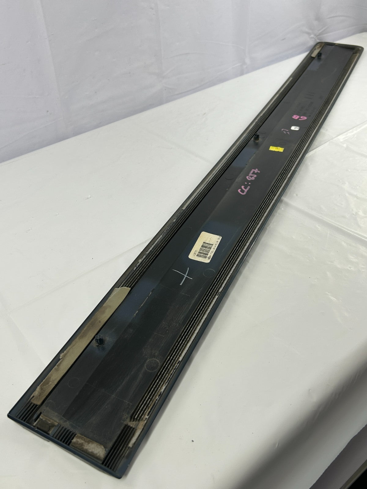 2004-2007 Toyota Sequoia Front Left Driver Door Molding Trim OEM 75732-0C060