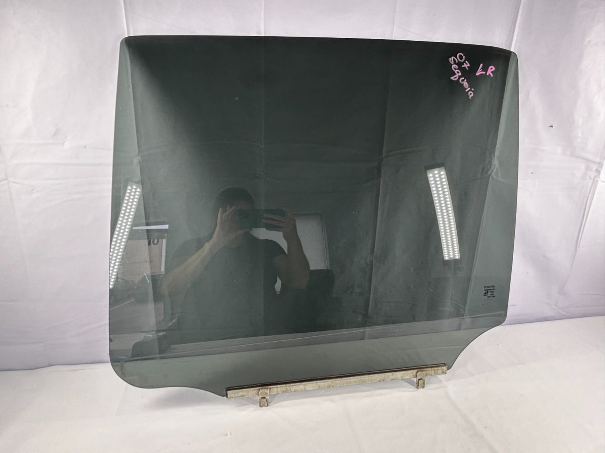 2001-2007 Toyota Sequoia Rear Left Driver Side Door Window Glass OEM 68104-0C020